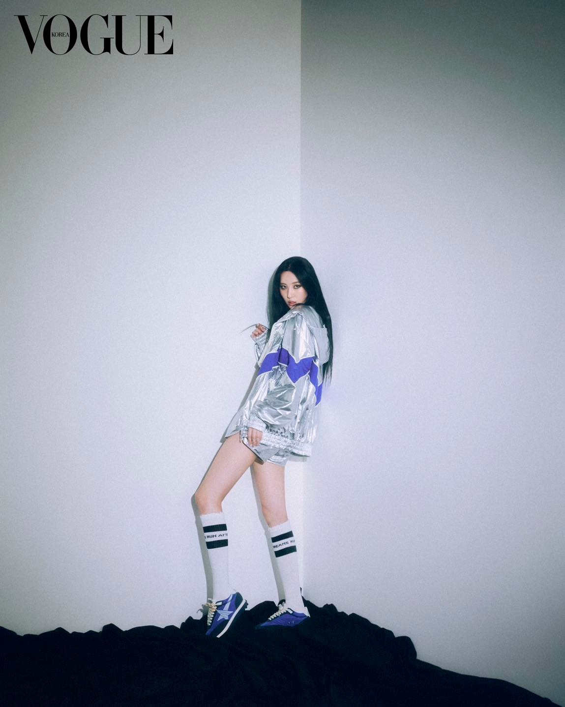 컴백한 선미의 레전드 미모💙🩶
골든구스 마라톤 컬렉션👟선미언니처럼 시크하게🖤 #광고 이미지4