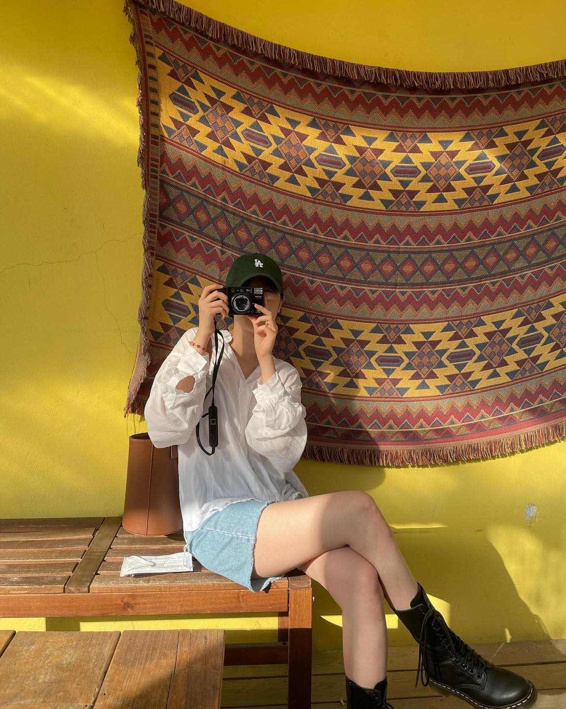 가을룩에 얹어보는 초록 볼캡🥦 이미지8
