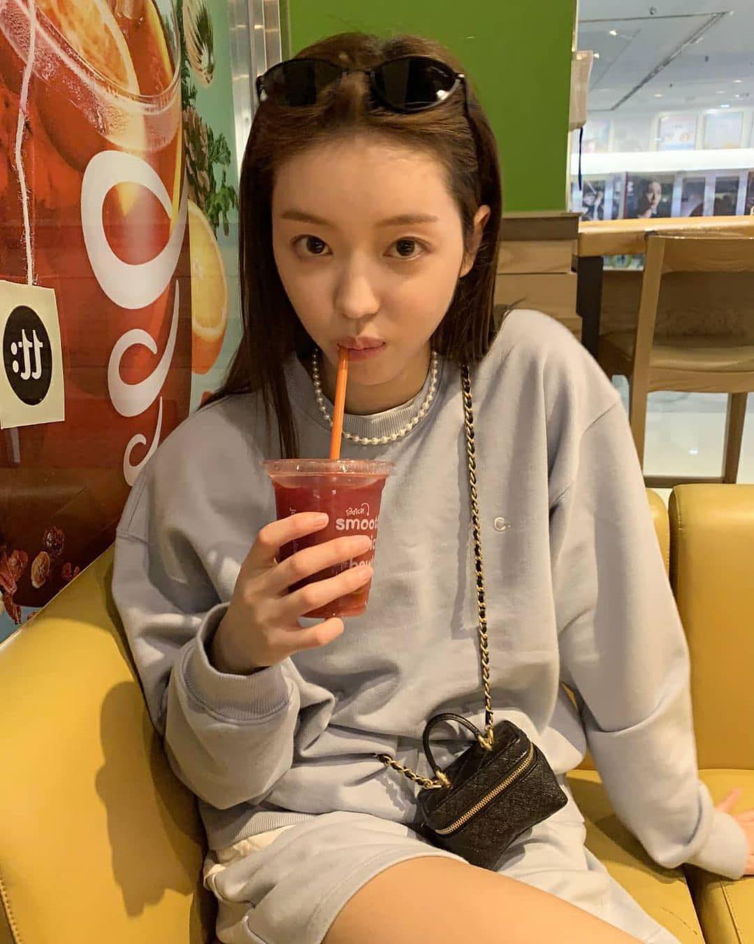 맨투맨 + 진주목걸이🐚🩶꾸안꾸 이미지
