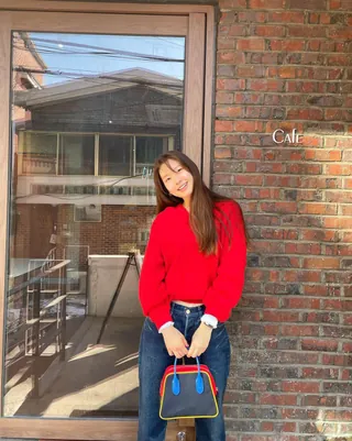 슬슬 준비 필요한🧶❤️레드 니트 이미지