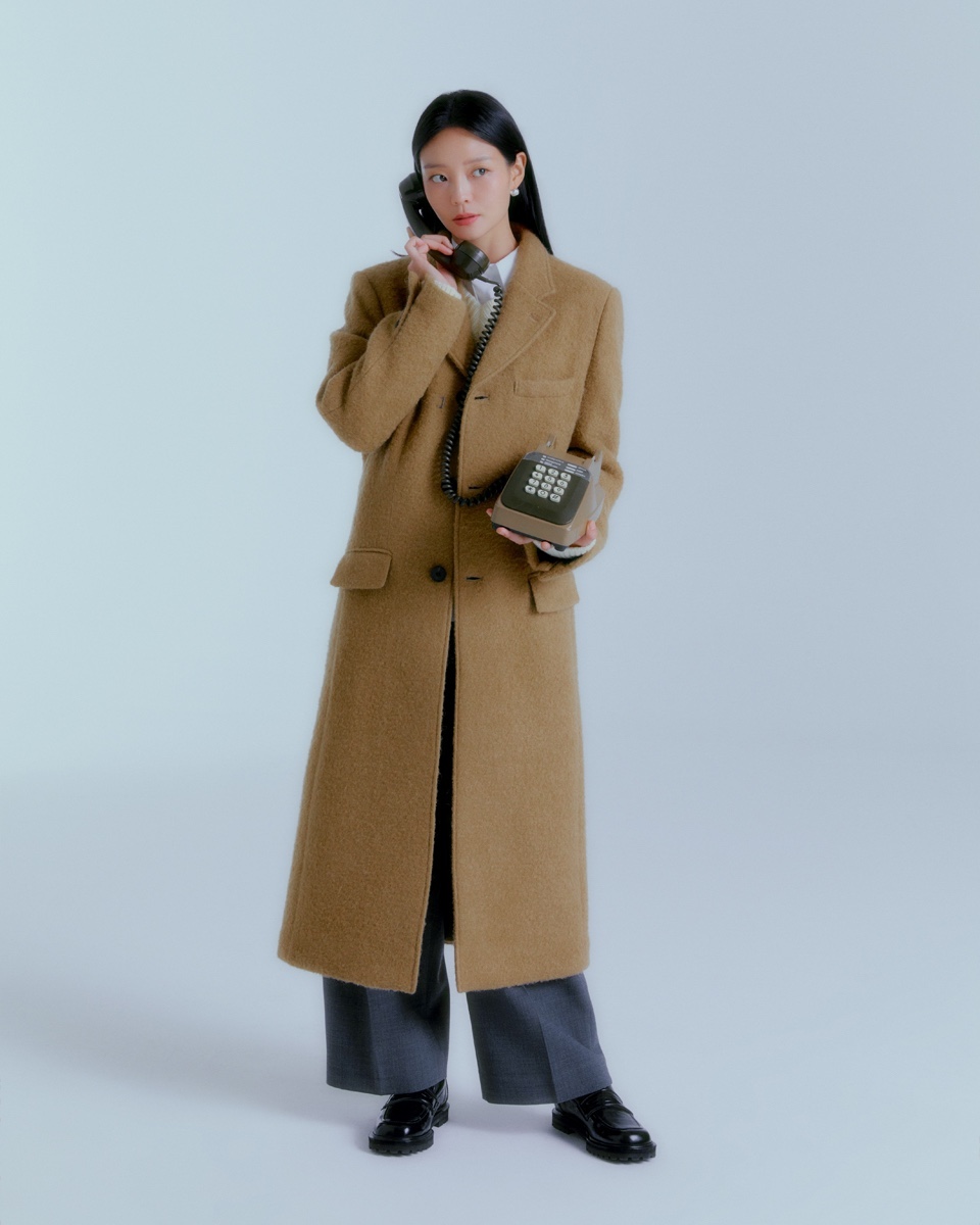 이솜 PICK🤎☃️29CM 겨울코디​
요즘 날씨에 찰떡인 출근룩부터 데이트룩, 하객룩까지✨#광고​
​
29CM가 배우 이솜과 함께한 겨울 화보를 공개했습니다. 오직 29CM에서만 만날 수 있는 틸아이다이, 게드, 빌라드케이, 르917, 유라고 등등 국내 유명 디자이너 브랜드의 겨울템을 만나볼 수 있는데요. 29CM 앱에서 아우터, 니트, 코트, 부츠 등 다양한 겨울 상품을 최대 60% 할인된 가격으로 제공하는 기획전도 함께 진행됩니다.​
​
이솜이 착용한 제품은 29CM에서 단독으로 만나볼 수 있으니 지금 바로 29CM 앱에서 [이솜]을 검색해 보세요. 🔍 ​
​
Look! My Winter with 이솜 기획전​
- 일정: 10월 30일(월) ~ 11월 12일(일)​
- 혜택: 최대 60% 할인 + 15% 쿠폰 제공​ 이미지4