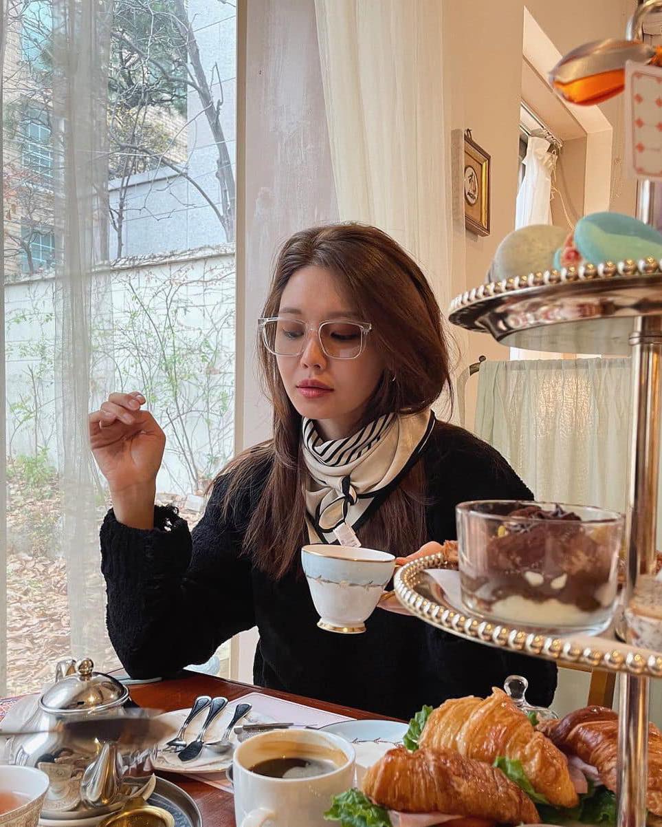 스카프 날씨 얼마 안남았어💛🖤 이미지
