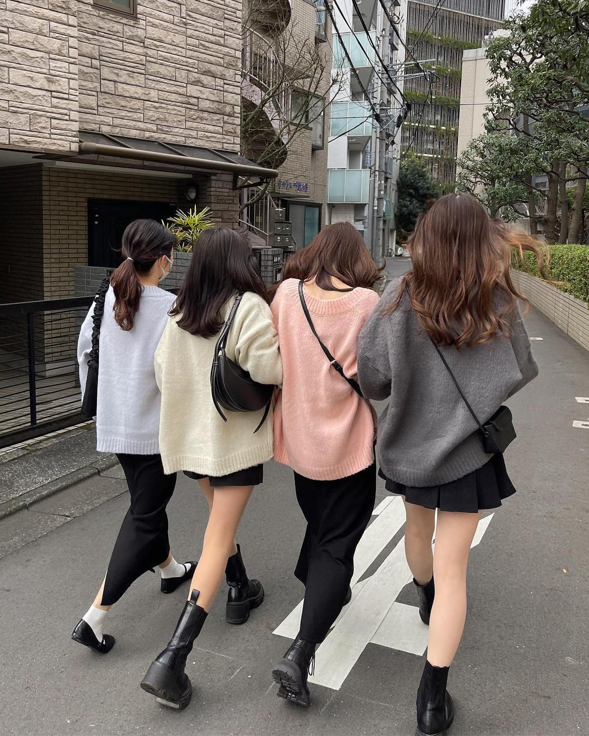 니트로 시밀러룩🧶🤍@맞추자 이미지