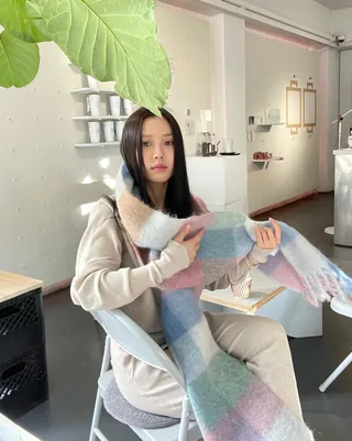 언니들처럼 체크목도리 준비🧣🧡 이미지