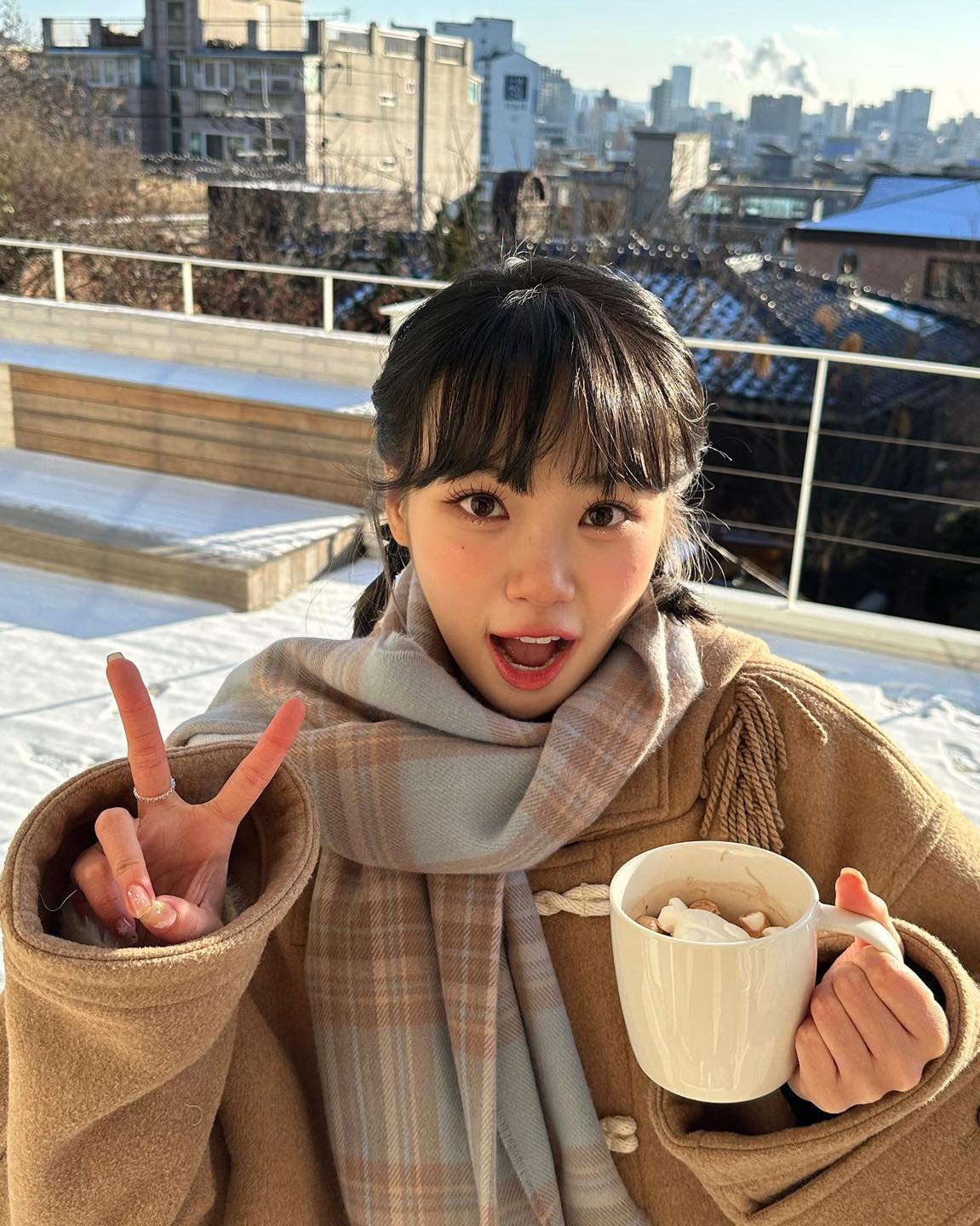 언니들처럼 체크목도리 준비🧣🧡 이미지"