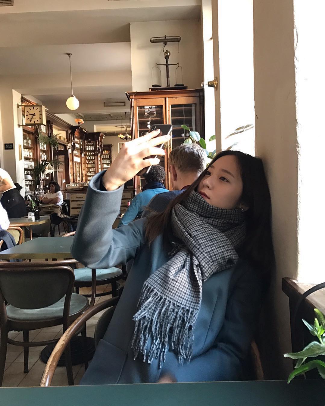 언니들처럼 체크목도리 준비🧣🧡 이미지