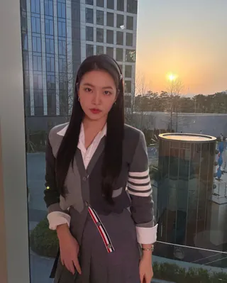 톰브라운 시그니처템 가디건🖤🩶 이미지