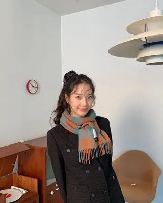 언니들처럼 체크목도리 준비🧣🧡 이미지