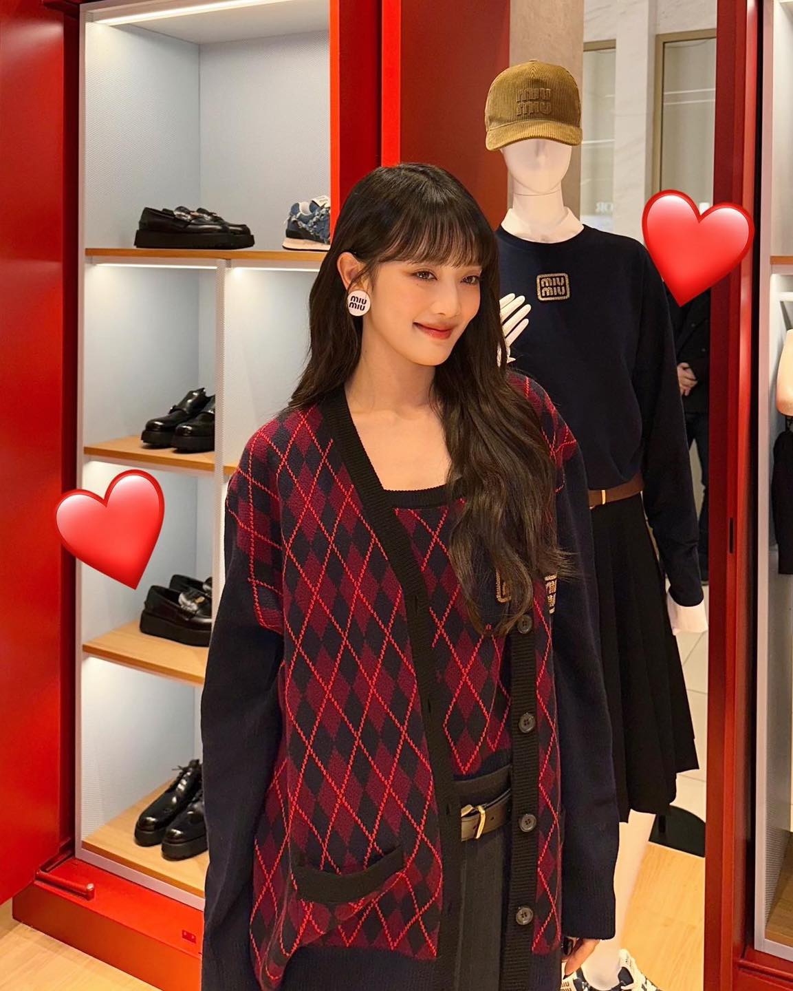 뮤뮤걸들 모인 미우아이비팝업🏠 이미지
