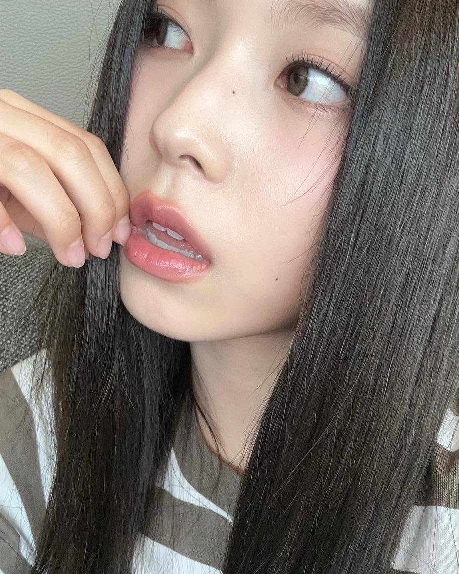 겨울엔 쨍한 립 말고@연하게🍧 이미지