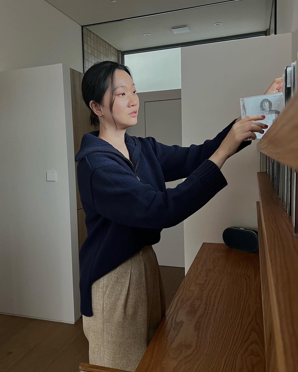 저장해야 할 색감 조합 코디✔️🩶 이미지"