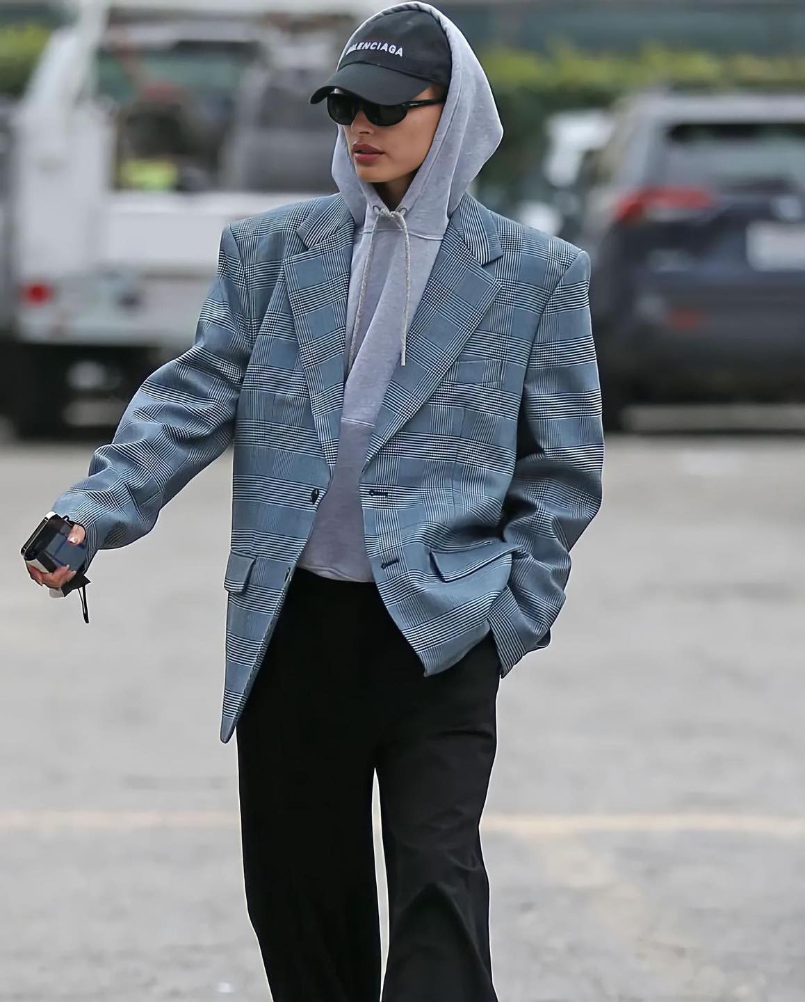 파워숄더 참고할 땐 헤일리😎🩶 이미지