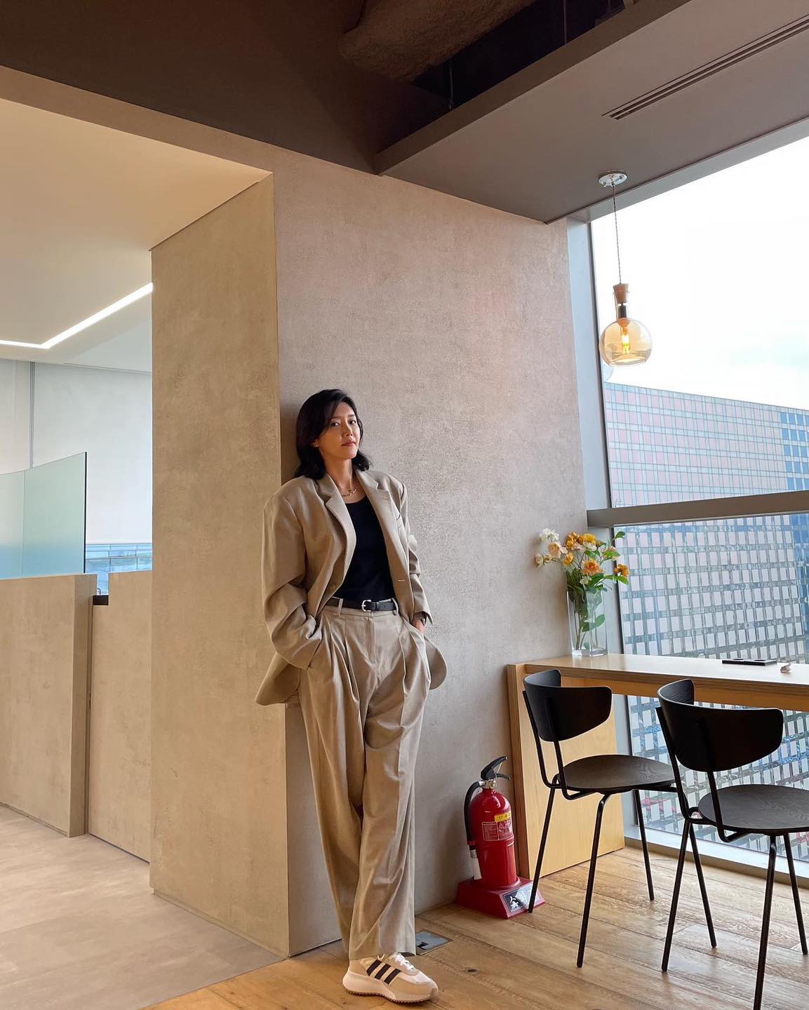 수트 셋업으로 시크해지기🖤🤎 이미지