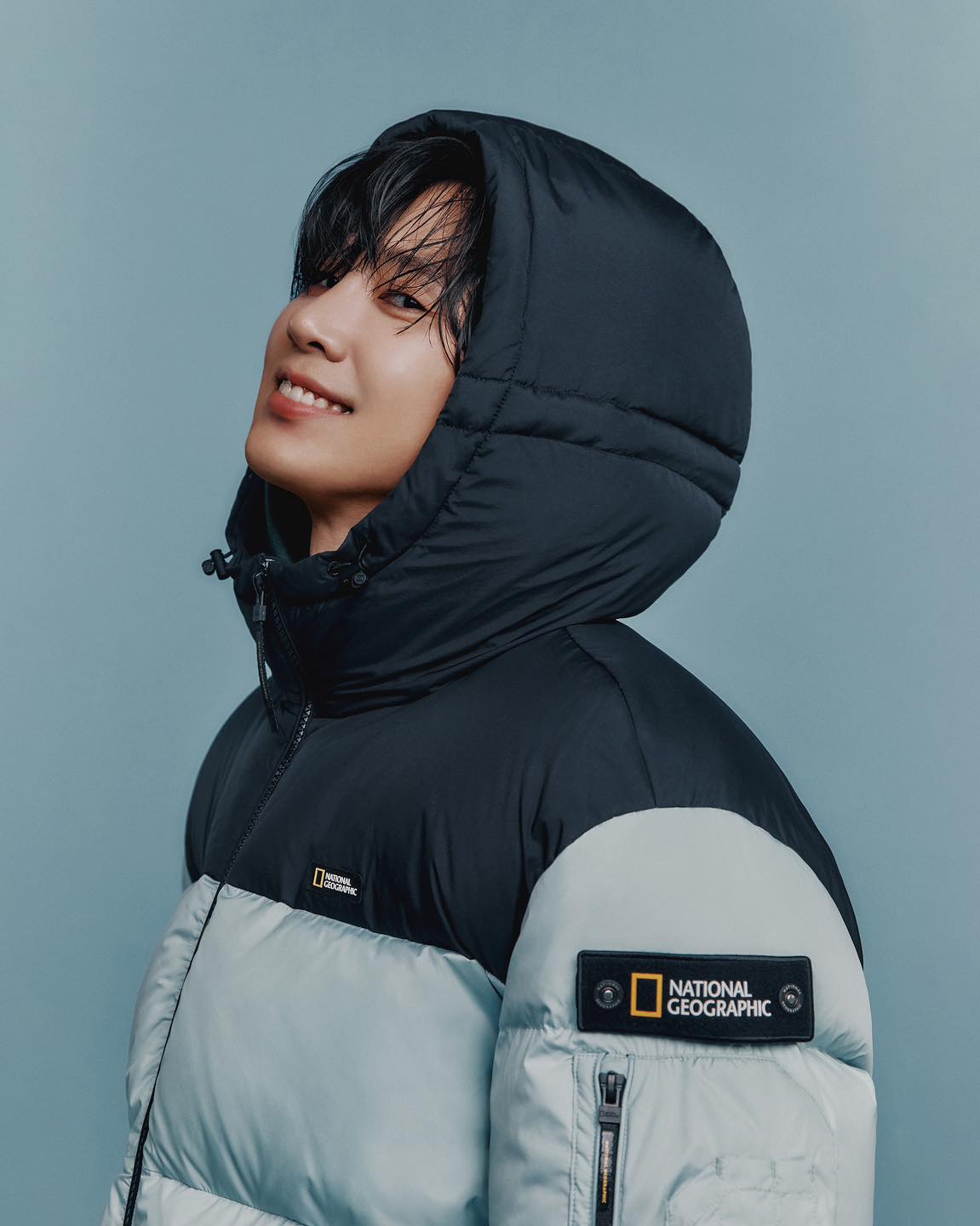 올해 패딩🖤💛내셔널지오그래픽
핫한 셀럽들 겨울 취향저격템🏔️패딩 코디 @참고하자 #광고

라이프 스타일 전문 브랜드 내셔널지오그래픽 어패럴에서 이번 23FW 시즌을 맞아 배우 김다미, 박성훈과 핫한 셀럽들의 패딩 스타일링을 제안합니다. 세련된 사복 스타일링으로 여성들의 워너비인 효민부터, 최근 넷플릭스 <지금 우리 학교는>, <청담국제고등학교>에서 인상적인 연기로 MZ세대들에게 큰 주목을 받았던 배우 이은샘, 라이징스타로 주목받고 있는 배우 신수현까지.

내셔널지오그래픽의 메인 모델 배우 김다미와 박성훈부터 핫한 셀럽들이 소개하는 내셔널지오그래픽 어패럴의 23FW 패딩 지금 바로 엔스테이션몰을 통해서 다양하게 만나보세요. 이미지8