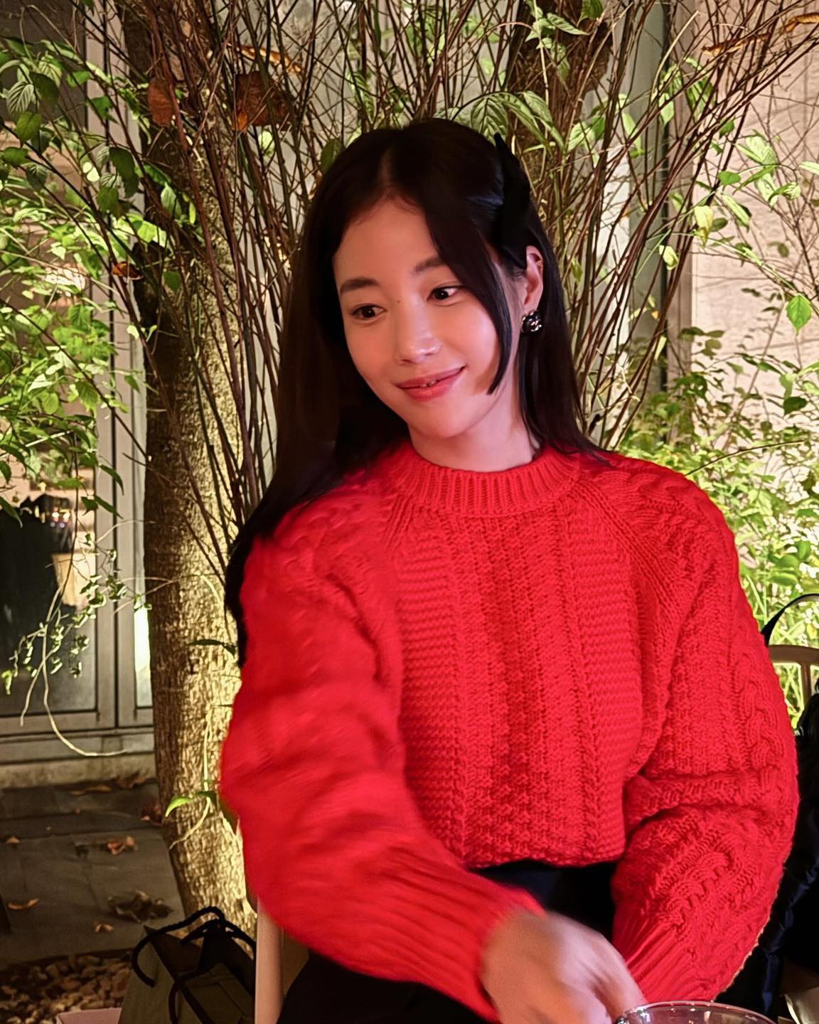 올겨울 주목해야할 컬러@레드❤️
비비드한 레드 컬러 니트로 겨울코디 포인트🍎이렇게 입자😘 이미지9