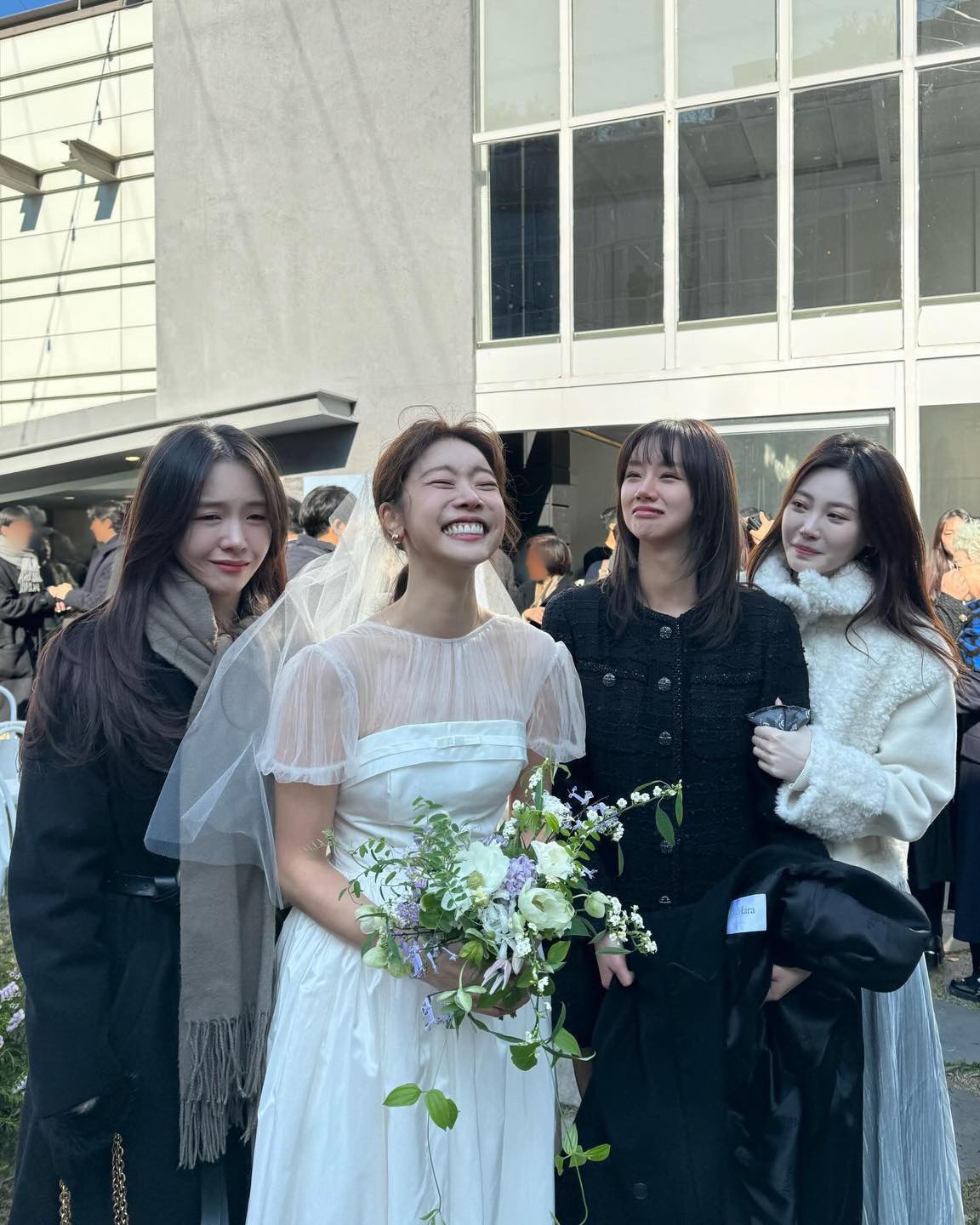 소진 결혼식날 걸스데이 모임👩‍👩‍👧‍👧💐 이미지