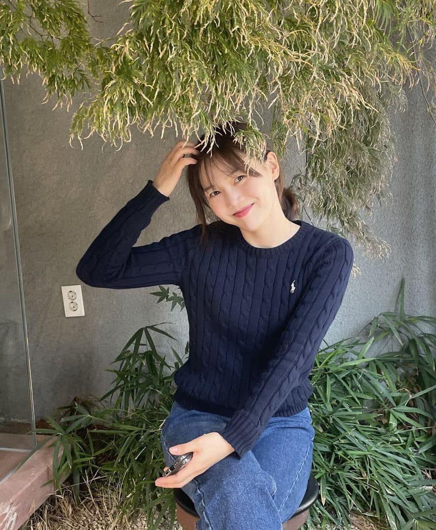 깔끔담백 무드💙@네이비 니트 이미지8