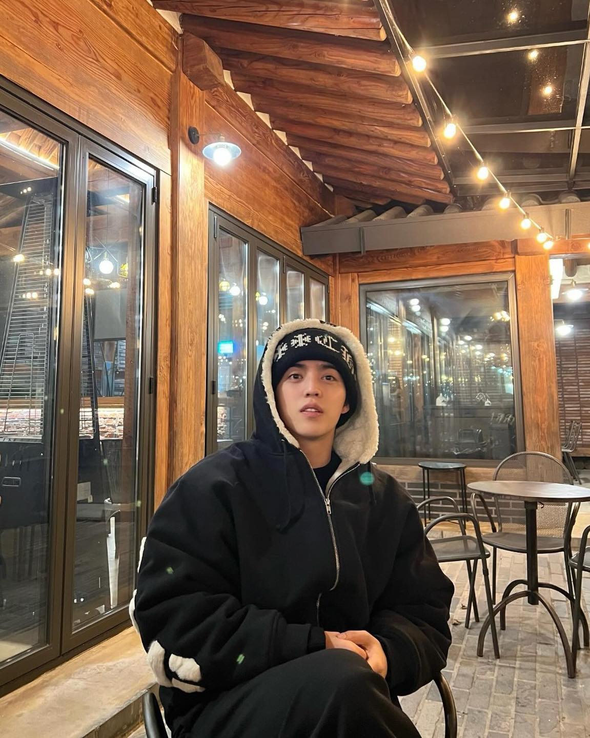 아이돌 손민수템 추천 비니❄️🤍
크롬하츠 캐시미어 빅대디 비니🩵덕질하면서 이쁜 모자 겟하자 이미지4