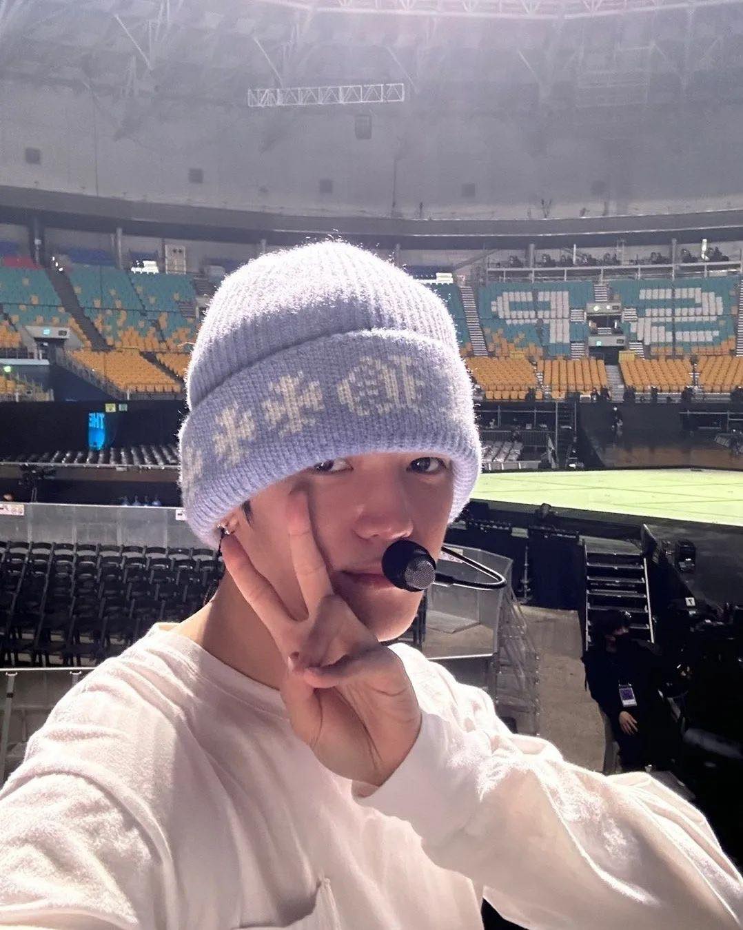 아이돌 손민수템 추천 비니❄️🤍
크롬하츠 캐시미어 빅대디 비니🩵덕질하면서 이쁜 모자 겟하자 이미지