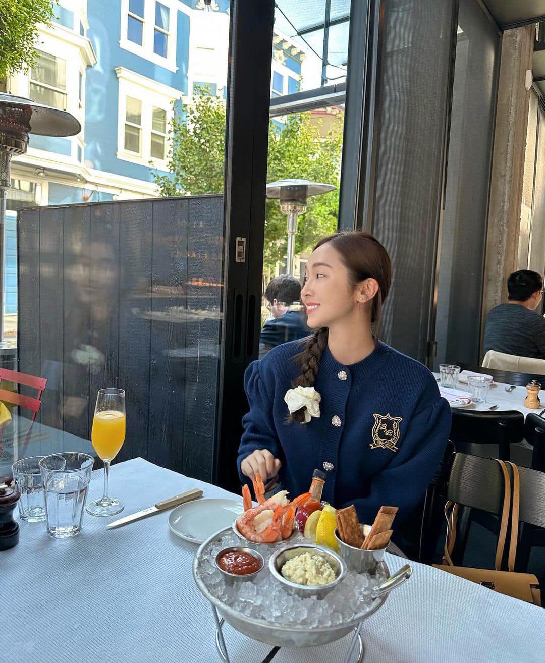 깔끔담백 무드💙@네이비 니트 이미지9