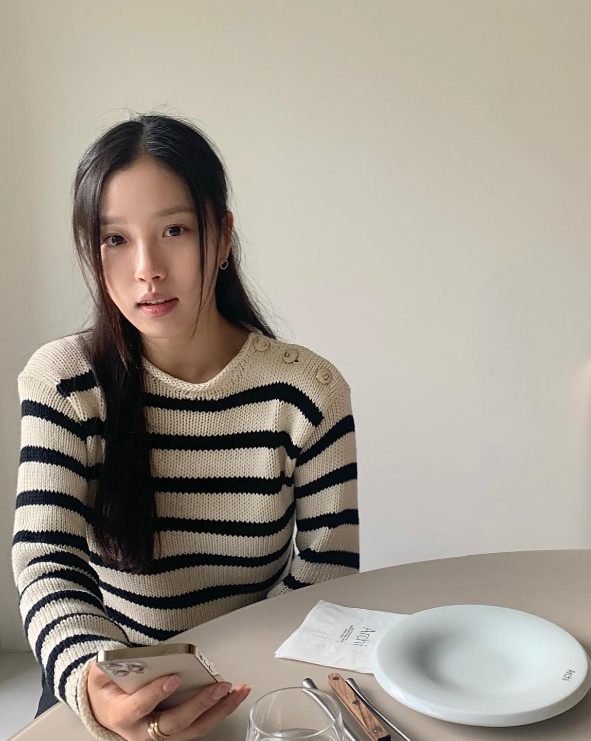 깔끔 미니멀템🖤스트라이프 니트 이미지