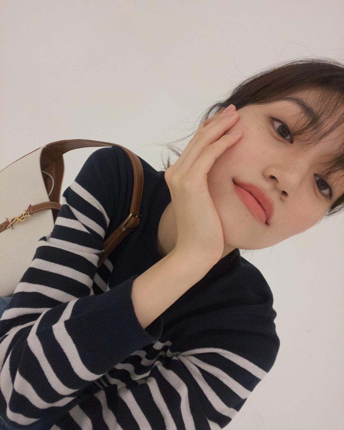 깔끔 미니멀템🖤스트라이프 니트 이미지2