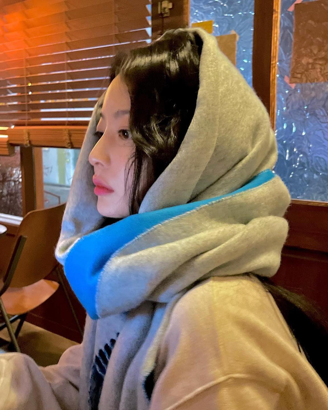 목도리도 이쁘게@둘러보자🧣🩶 이미지