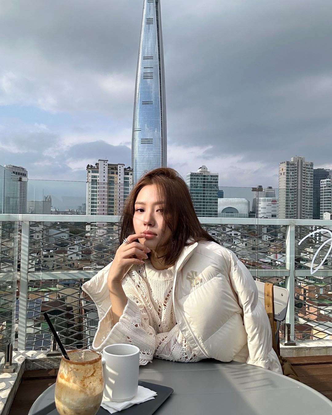 예쁜 언니들의 MLB 패딩룩🖤🔥
멋쁜 MLB 로고 패딩😎❄️프리미엄 & 페미니룩 @예뻐 #광고 이미지