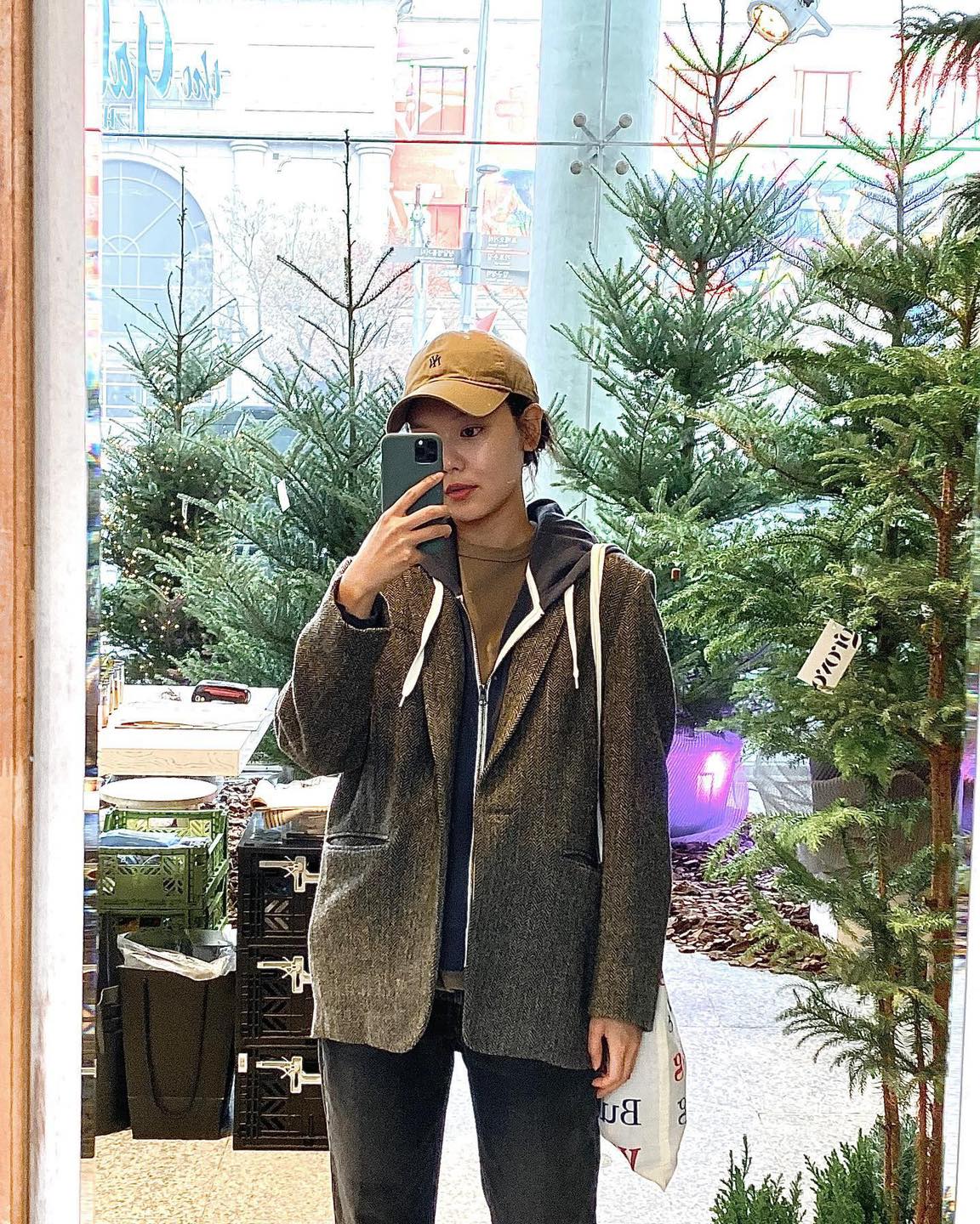 겨울엔 자켓 안에 후드 걸쳐🖤🩶 이미지7