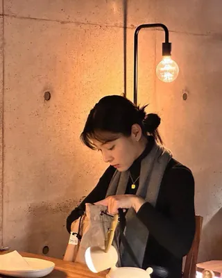 목폴라에는 목걸이 포인트📿🖤 이미지