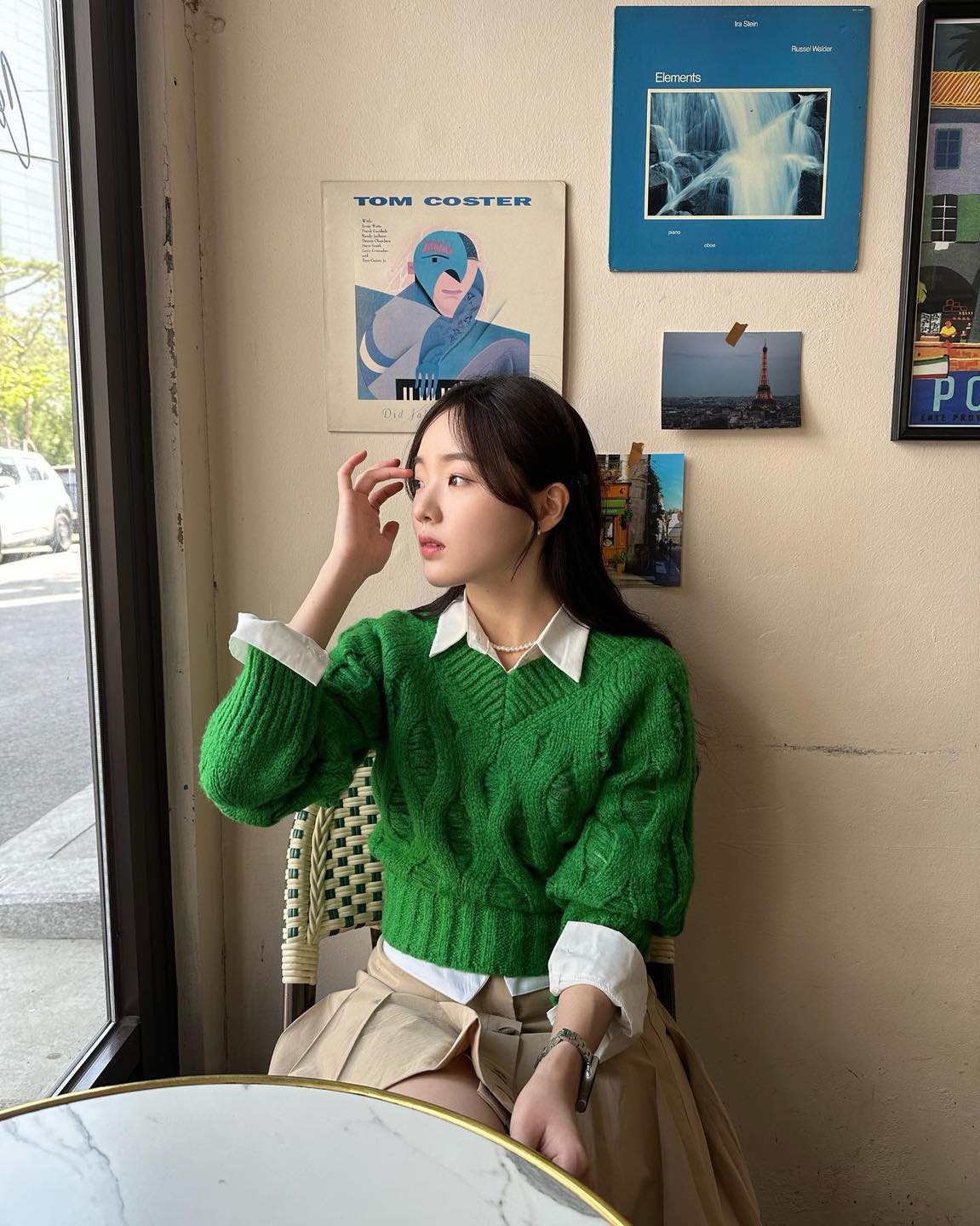 케이블니트에 스커트는 옳아요💯 이미지6
