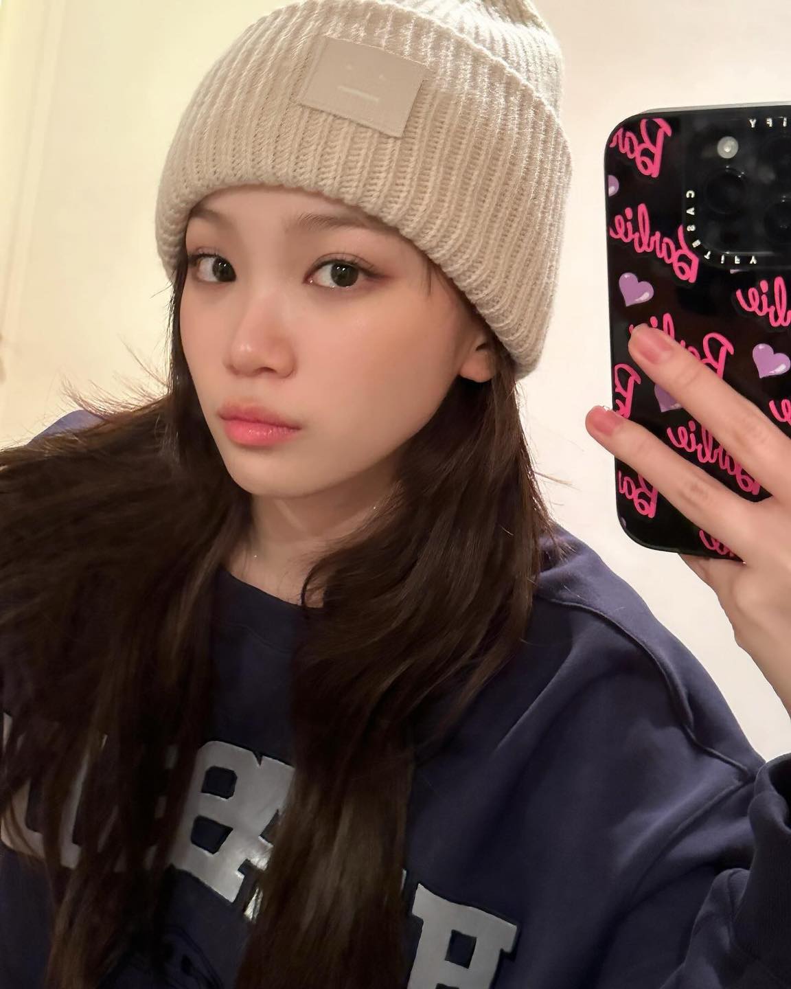 선물로 딱 좋은🎁아크네 비니🤖 이미지