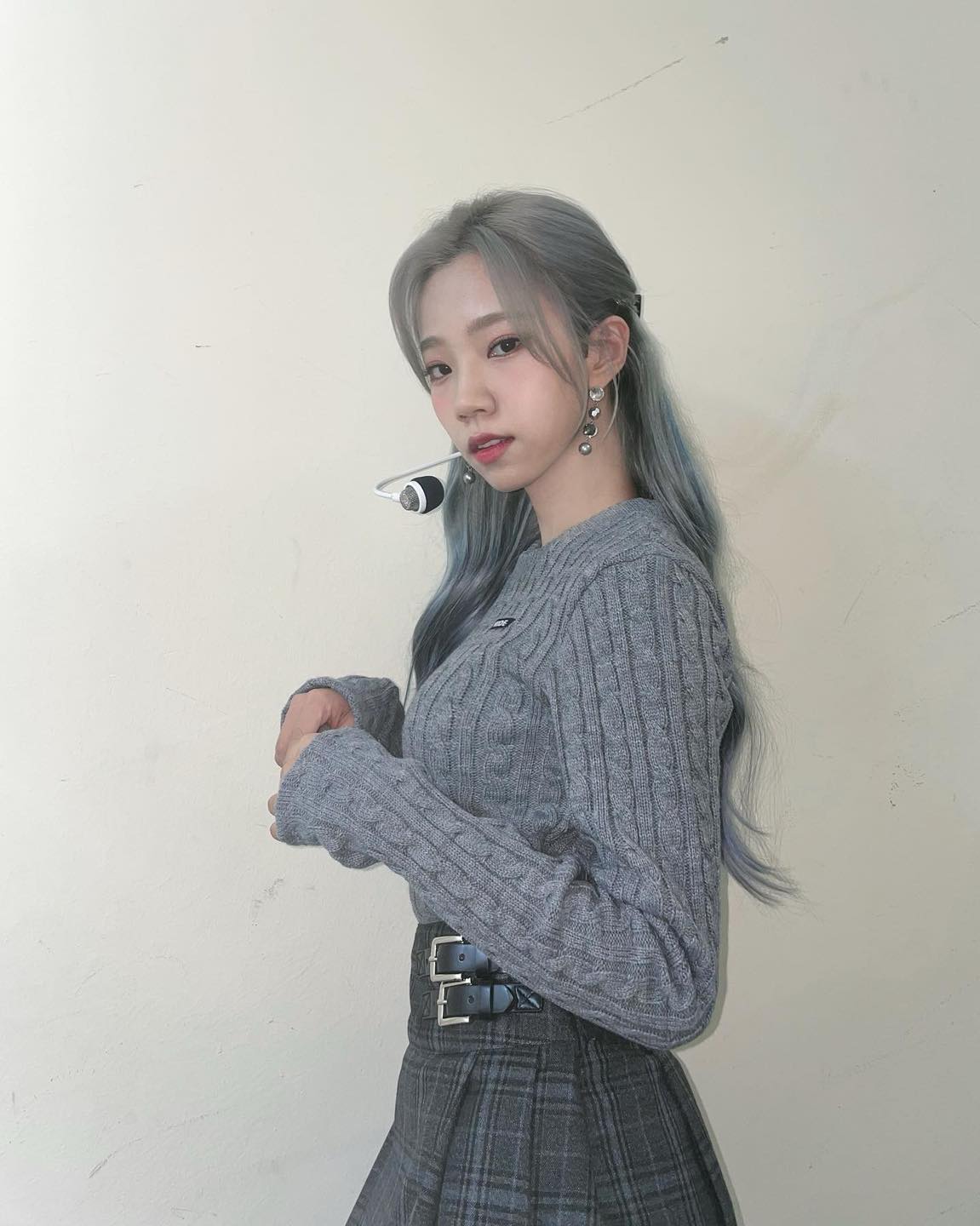 케이블니트에 스커트는 옳아요💯 이미지7