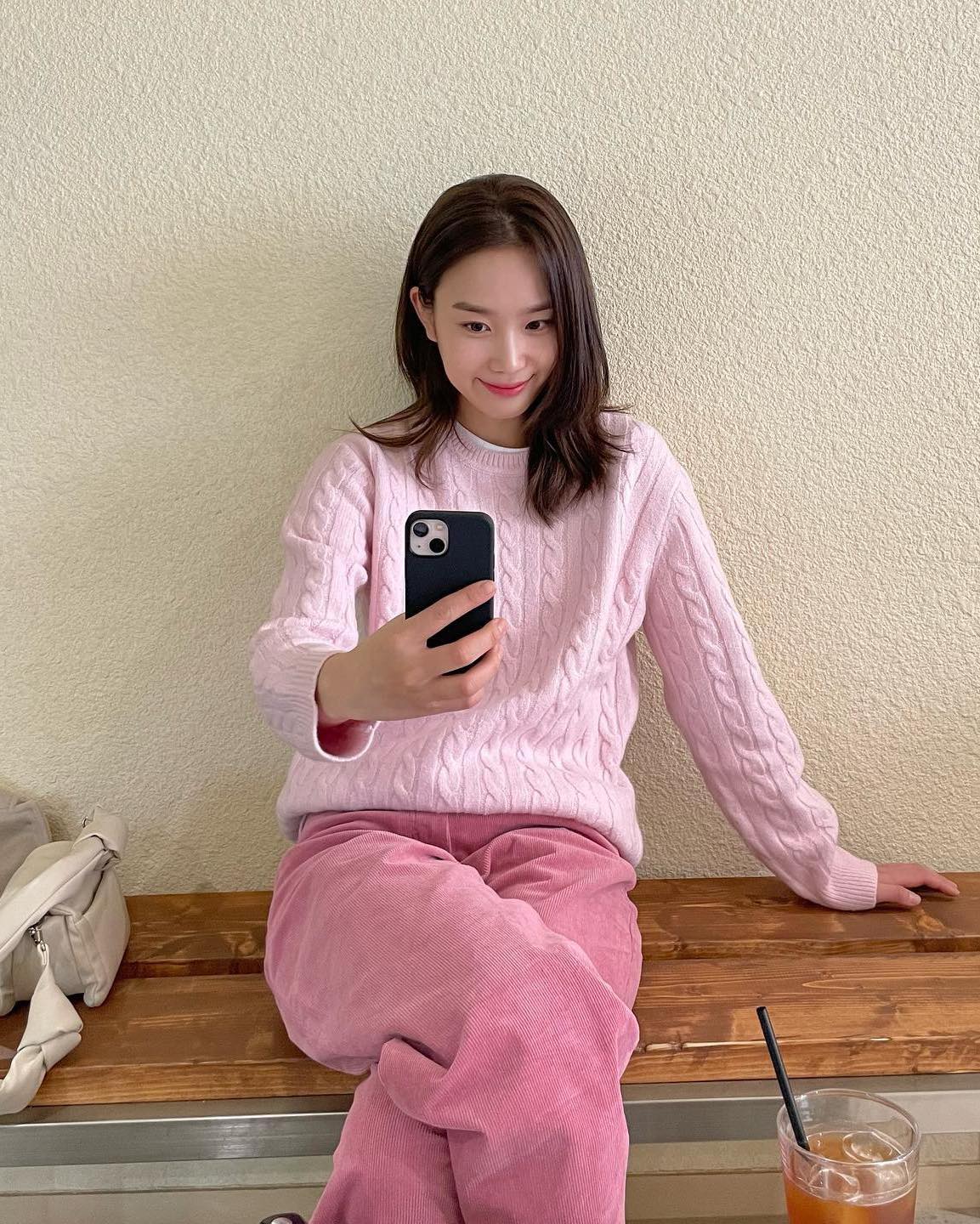 꽈배기니트는🥨 희령언니처럼💖 이미지