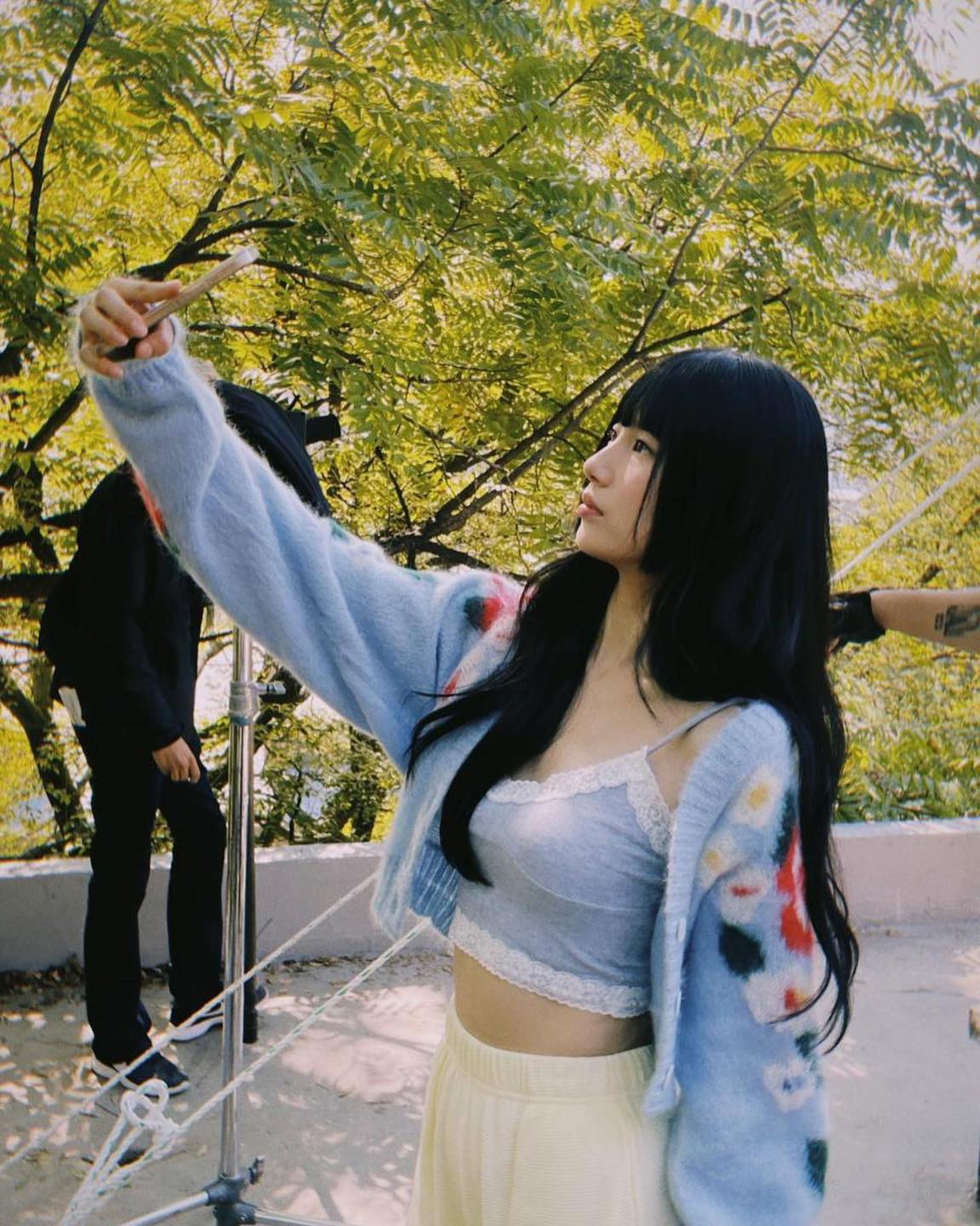 뮤뮤 가디건으로 감성 더하기🩵❤️ 이미지