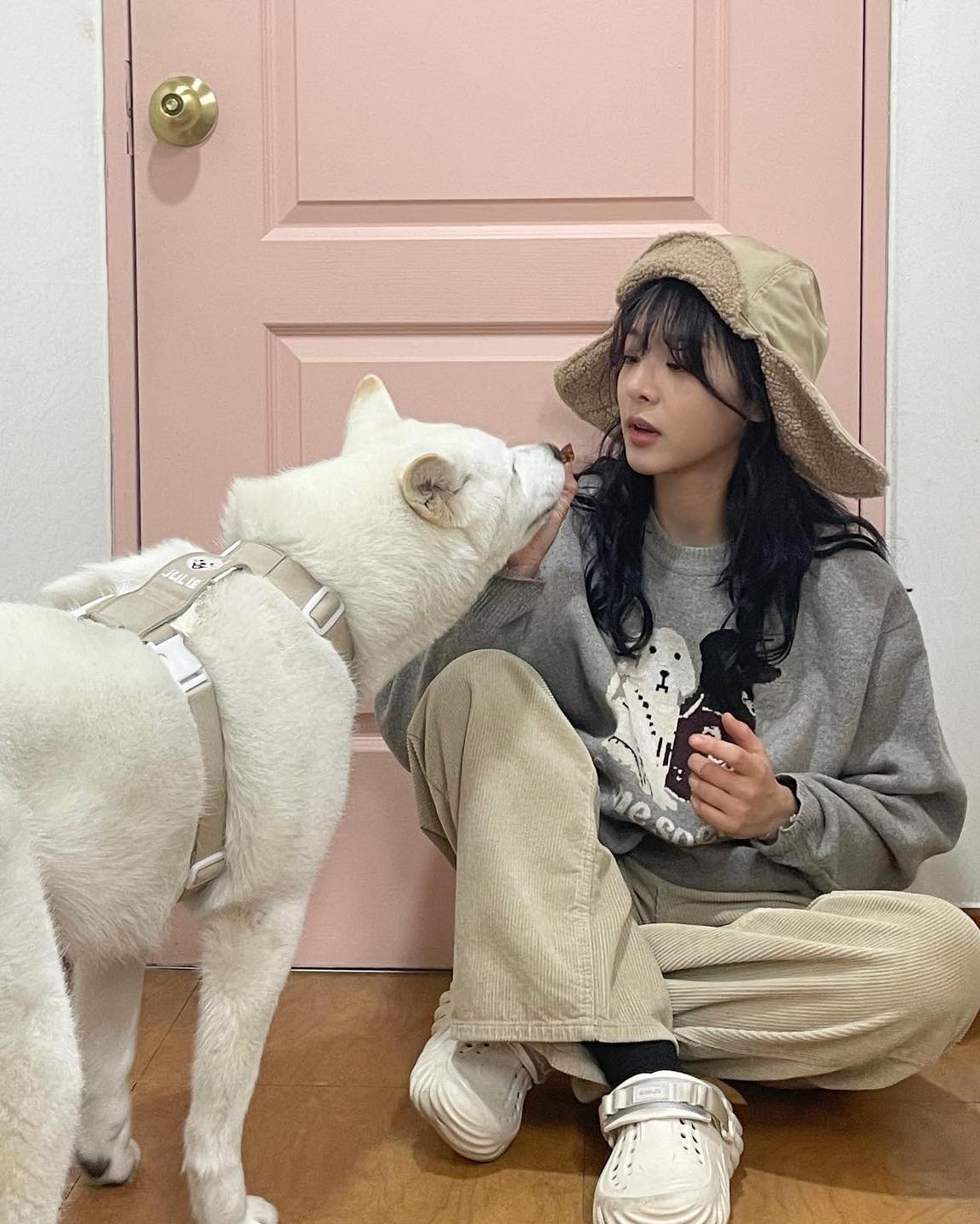 이제 방한모자도 꺼내야해🥶💂‍♀️ 이미지
