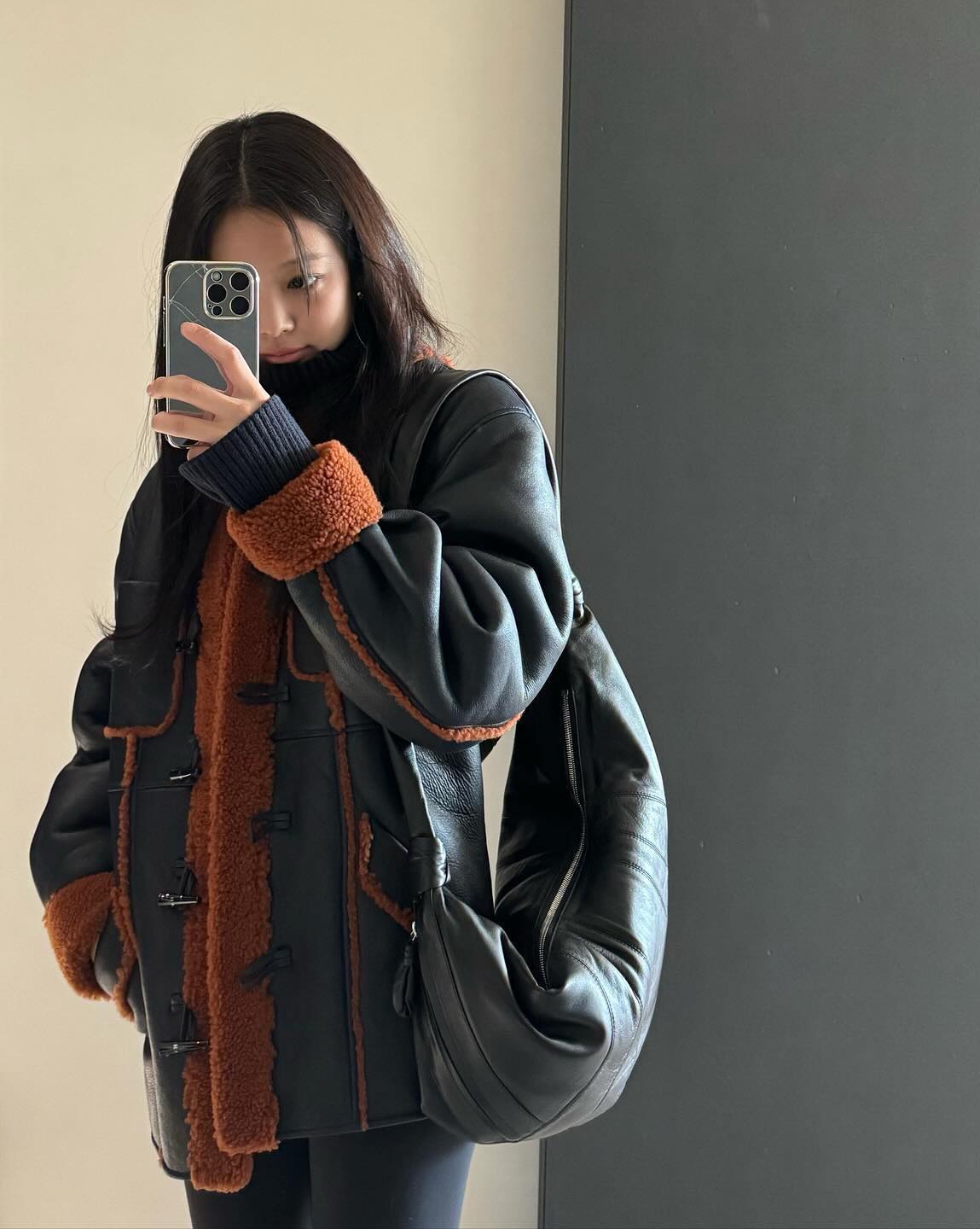 오늘은 포근하게☕️@무스탕🤎 이미지