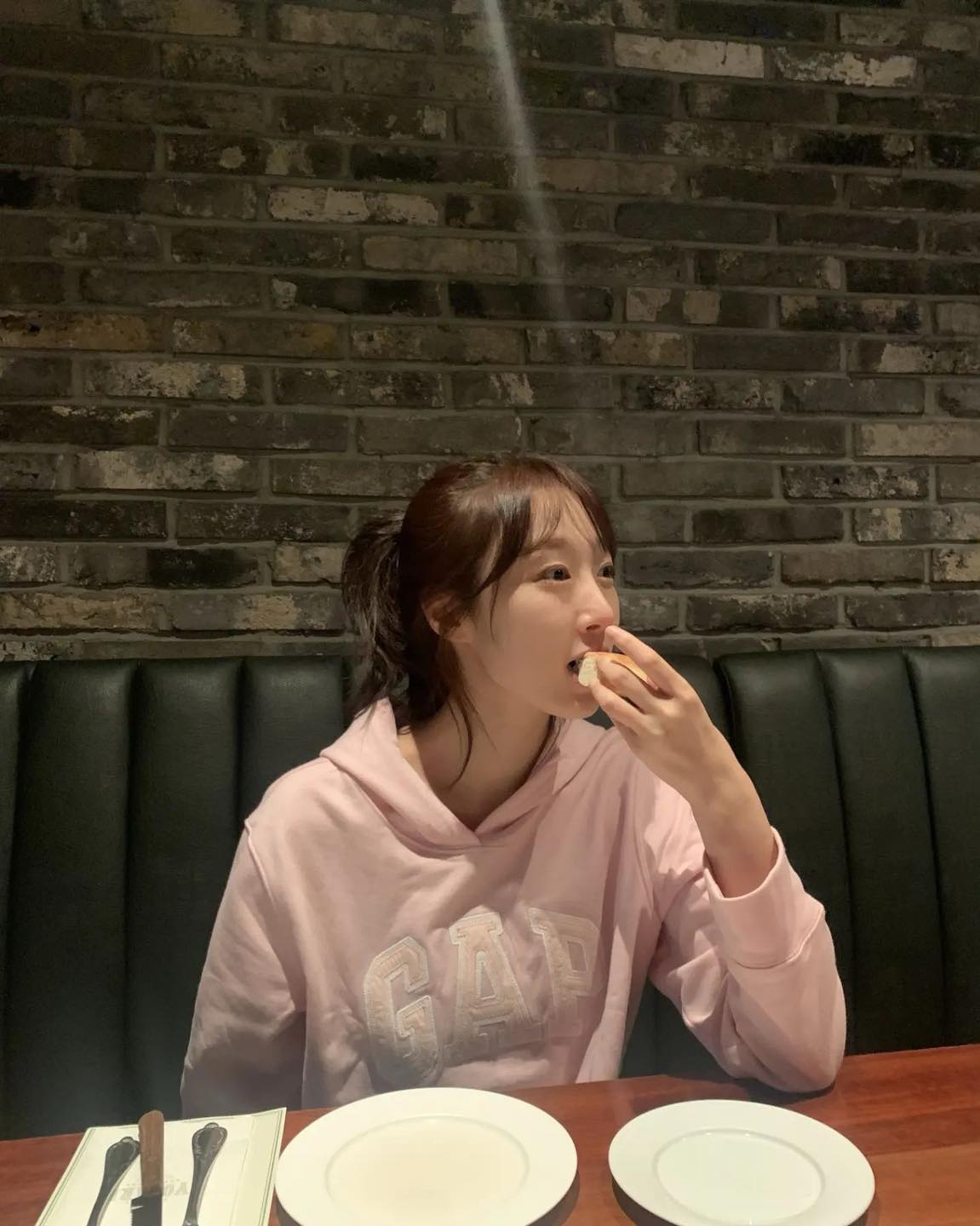 브랜드 로고 후드 추천 리스트📝
오버핏으로 입으면 더 이쁜 후드티🩶여러분의 선택은?☑️
1 + 2. 나이키 x 스투시
3 + 4. 스투시
5 + 6. 슈프림
7 + 8. 챔피온
9 + 10. GAP 이미지10