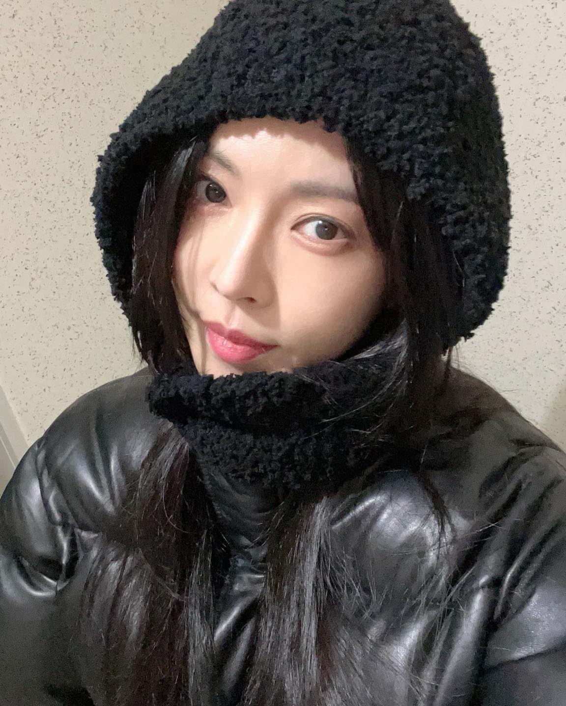 따뜻하게🤎🖤패딩에 바라클라바 이미지5