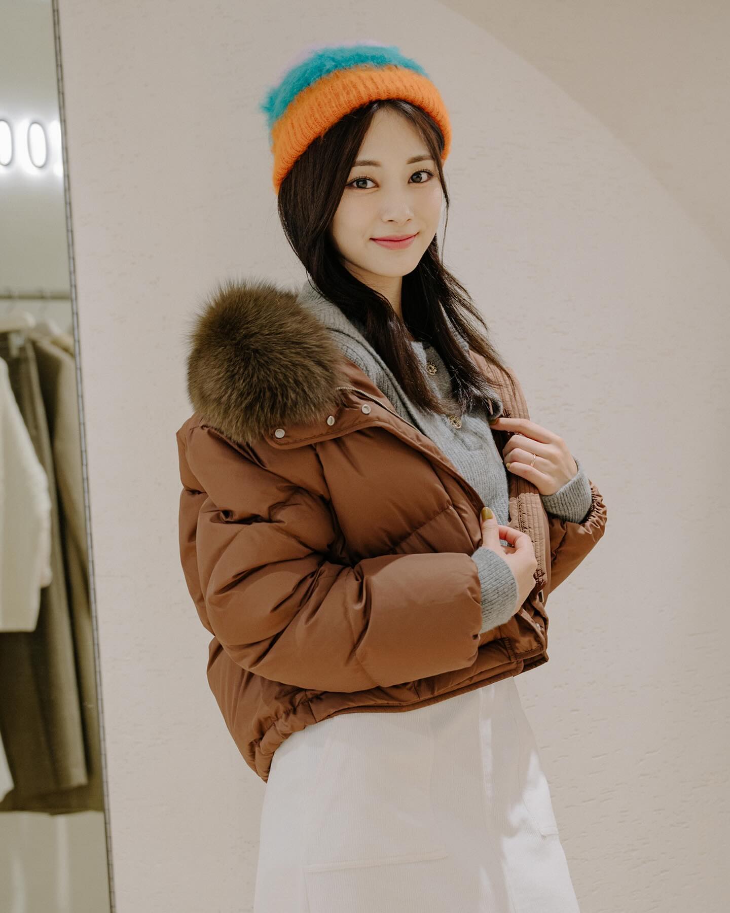 겨울에 만난 ZOOC x 쯔위🤍🖤
여신 쯔위 겨울 코디🕵🏻‍♀️❄️주크 23FW 룩북 @따라해 #광고 이미지4