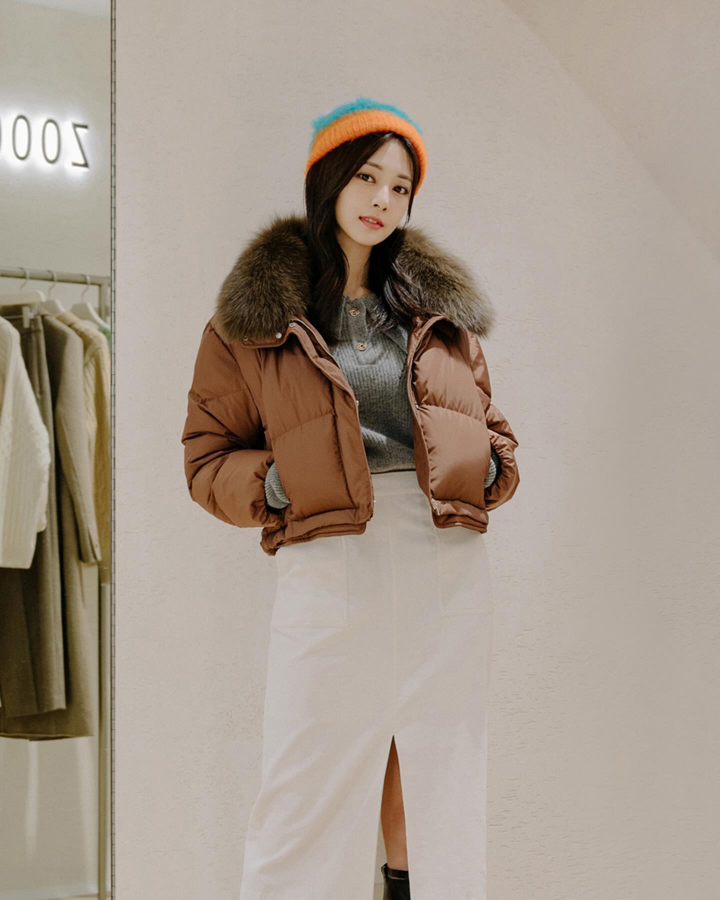 겨울에 만난 ZOOC x 쯔위🤍🖤
여신 쯔위 겨울 코디🕵🏻‍♀️❄️주크 23FW 룩북 @따라해 #광고 이미지8