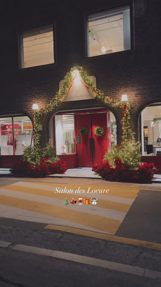 요즘 제일 핫한 홀리데이 팝업🎁 살롱 드 루에브르🍷🎄연말 프사는 여기서@같이찍자📸 #광고  일정: 2023/11/30 ~ 2023/1/30 (2개월 운영) 주소: 서울 성동구 서울숲2길 29 1F (오뗄 루에브르) 이미지