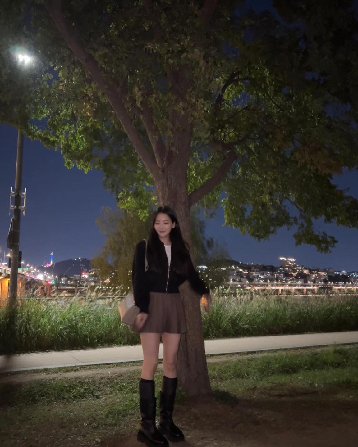 짧치에 롱부츠는 말해뭐해👢🤎 이미지