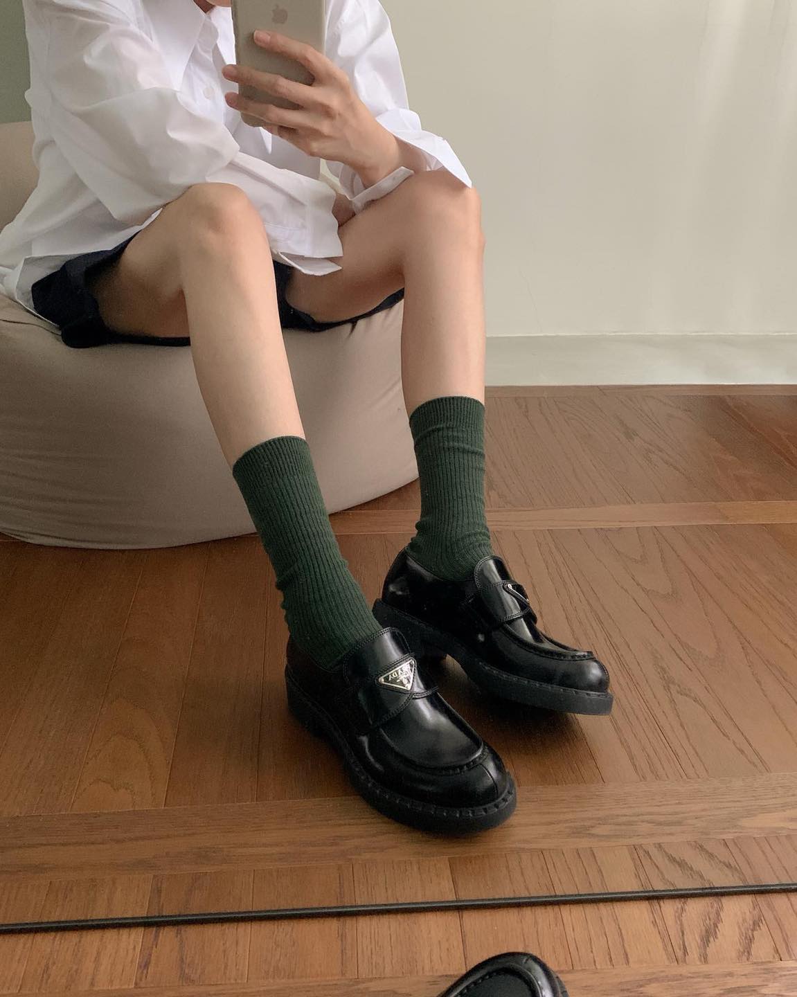 고급진 로고 로퍼👞 @프라다🖤 이미지
