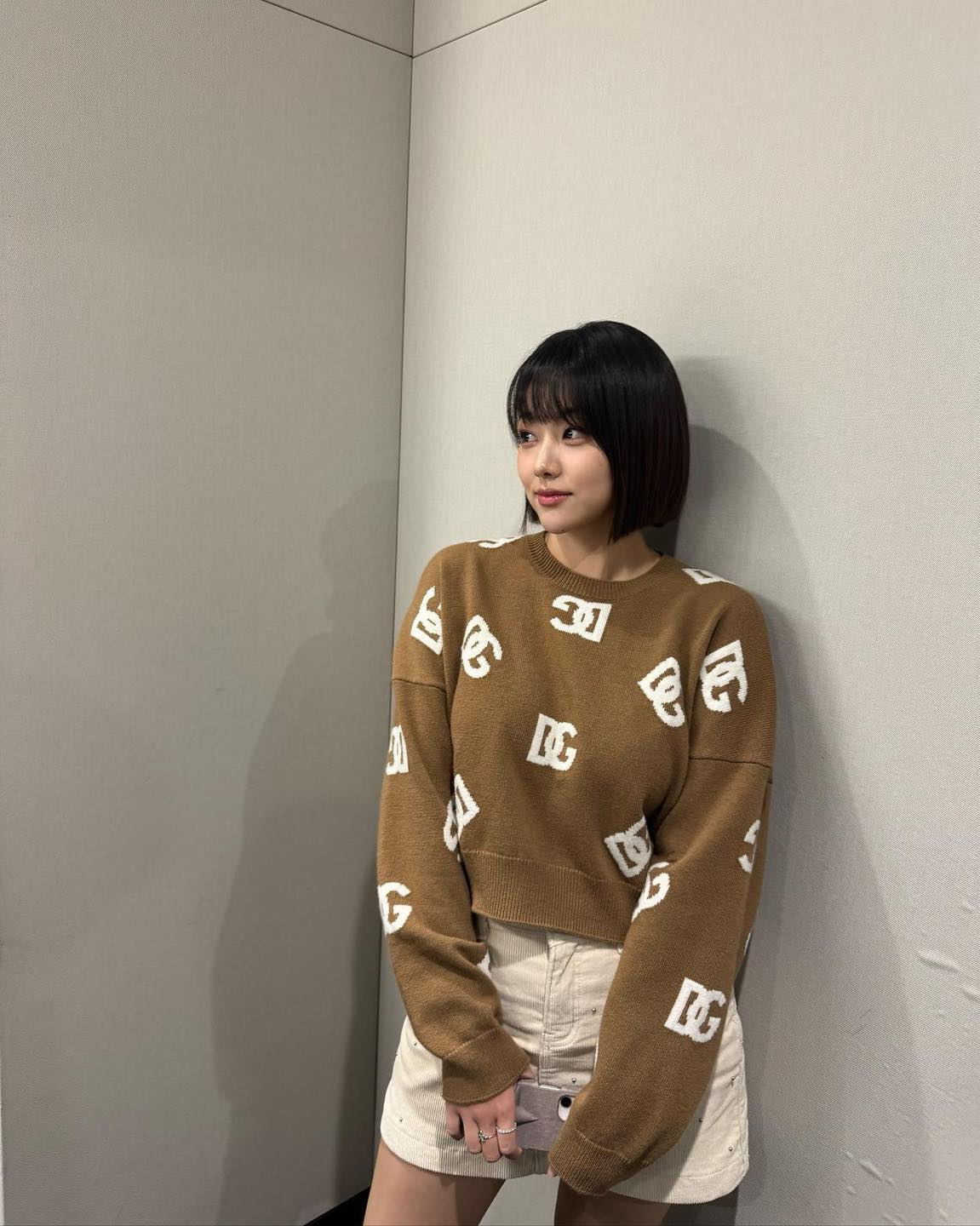 올겨울 단발💇🏻‍♀️🩶@몇번 할래? 이미지"