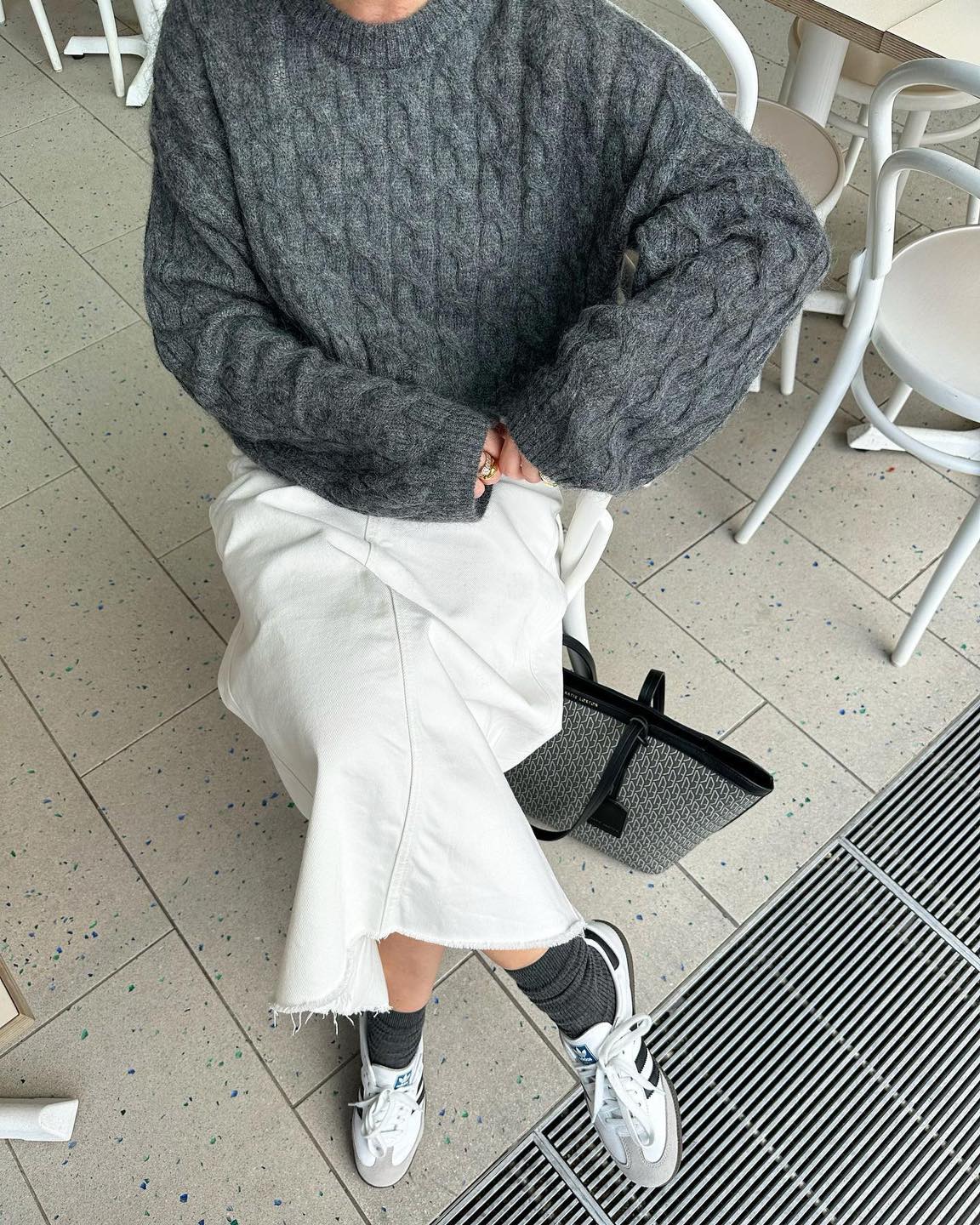 삼바👟롱스커트에도 찰떡쿵🩶 이미지