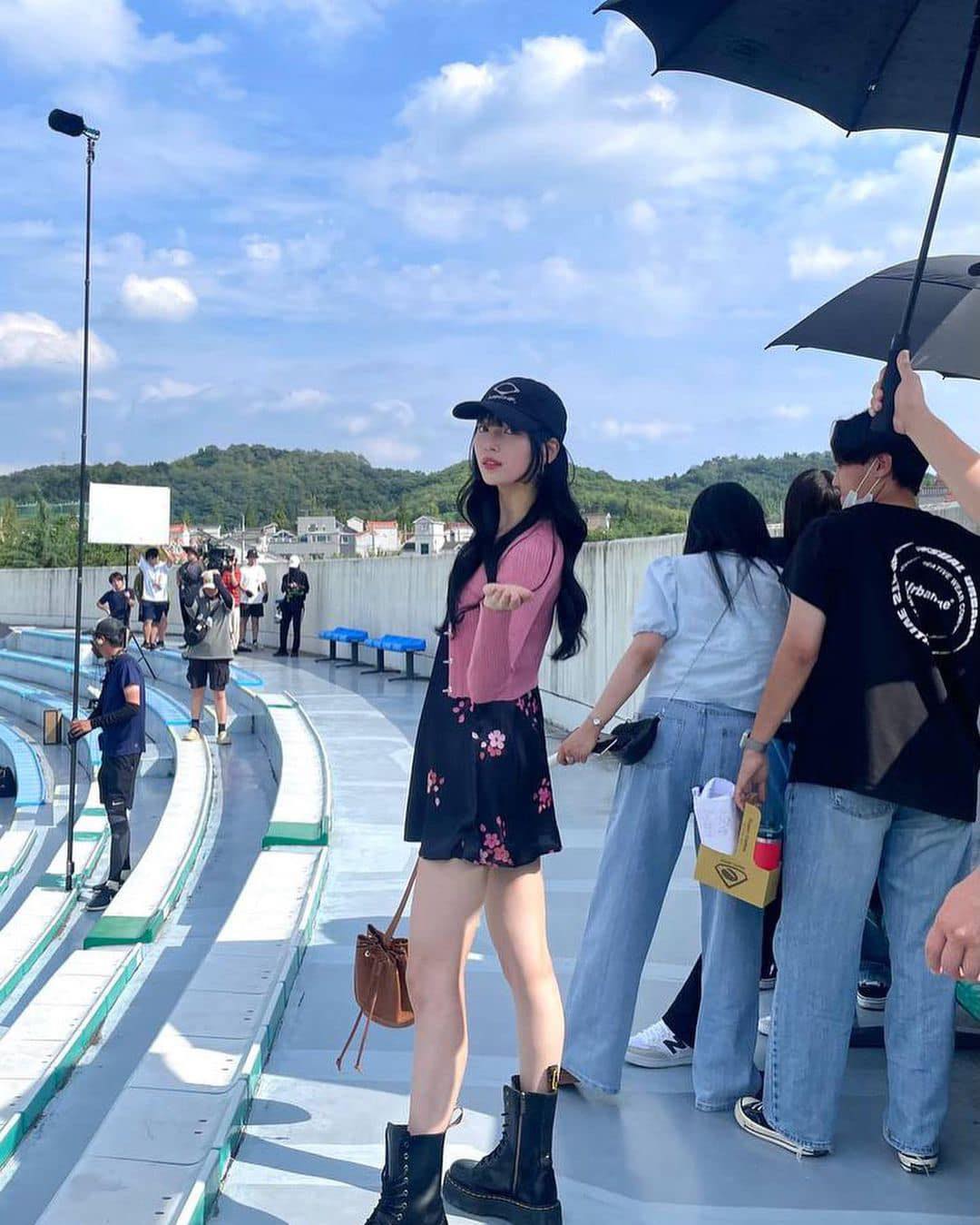 연관 토픽 이미지
