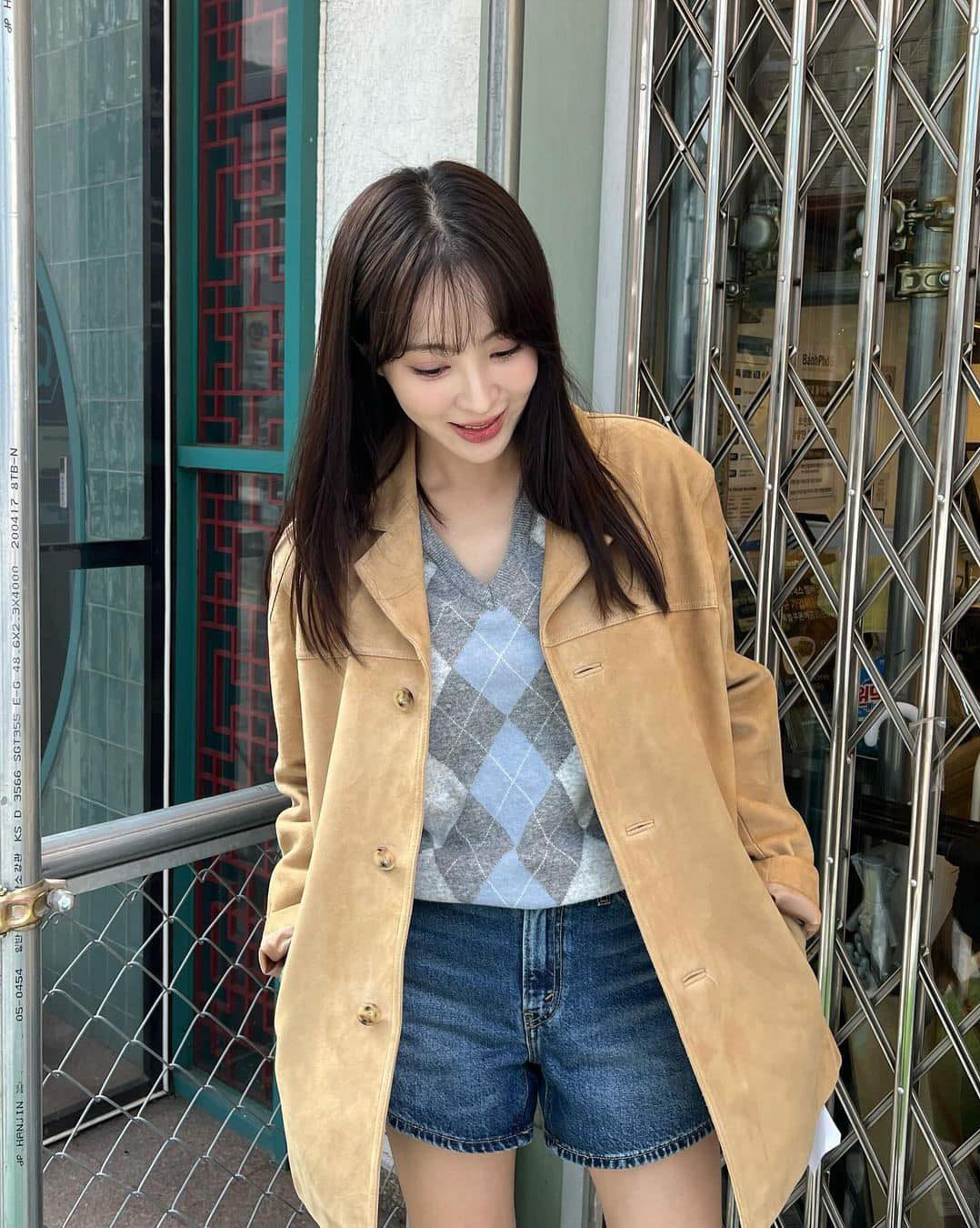 프레피 무드♦️🤍브이넥 아가일 이미지