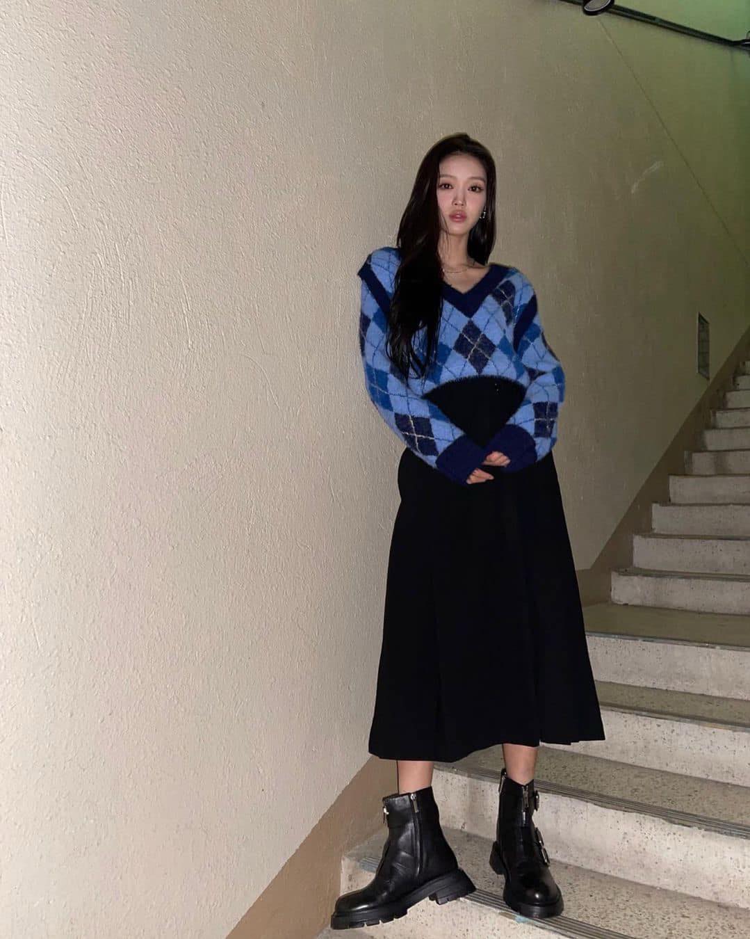 프레피 무드♦️🤍브이넥 아가일 이미지