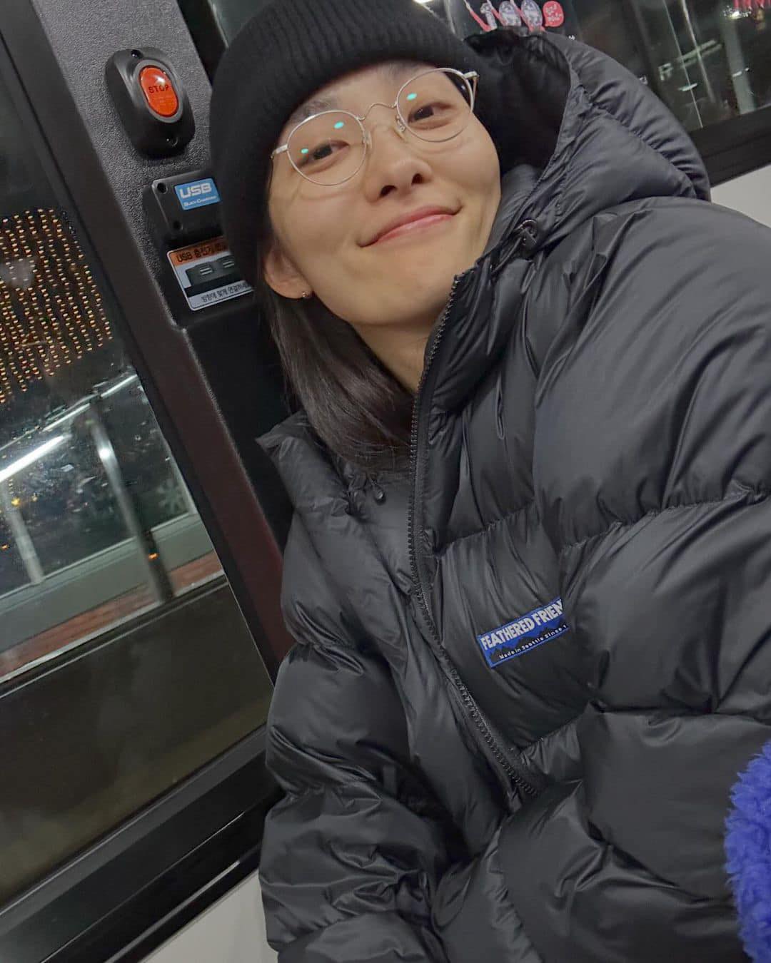 긱시크 패션 필수는 얇은테👩🏻‍🏫🖤 이미지